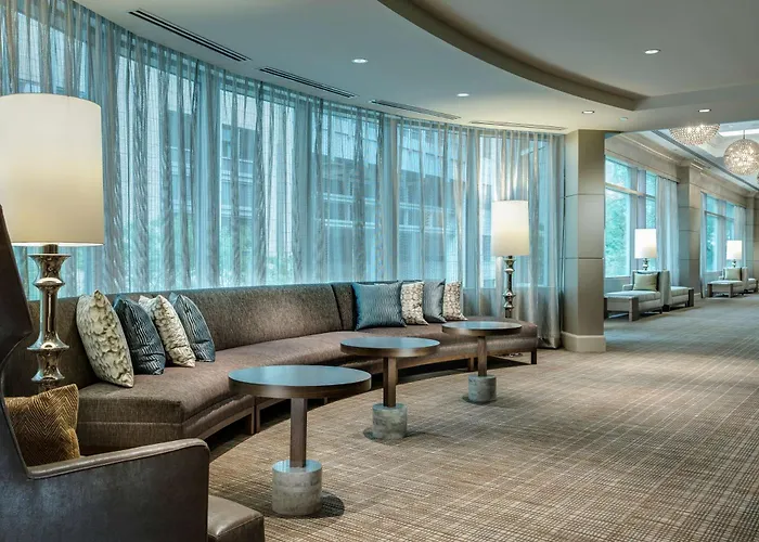 Hotel Hyatt Centric Magnificent Mile 4*