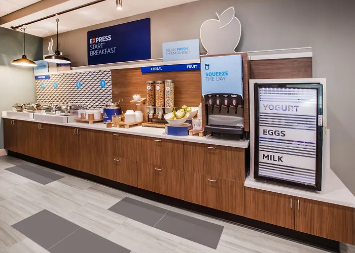 Hotel Hyatt Centric Magnificent Mile 4*