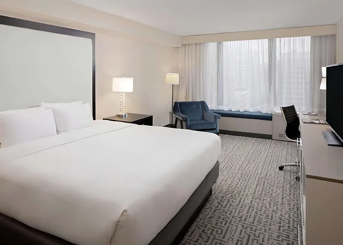 Hyatt Centric Magnificent Mile Hotel