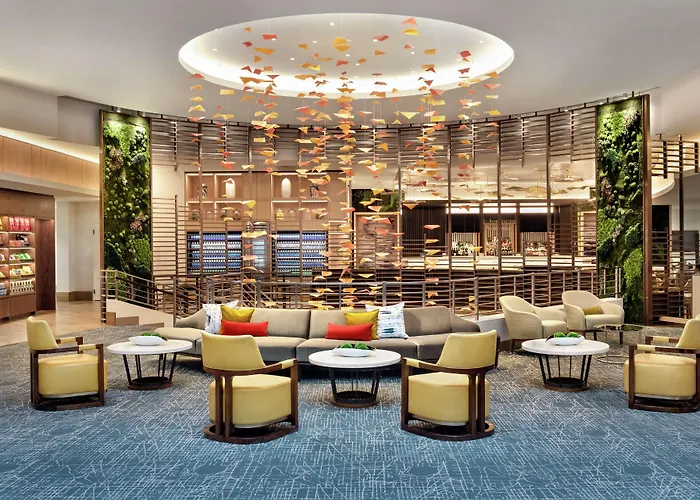 Hyatt Centric Magnificent Mile Hotel 4*