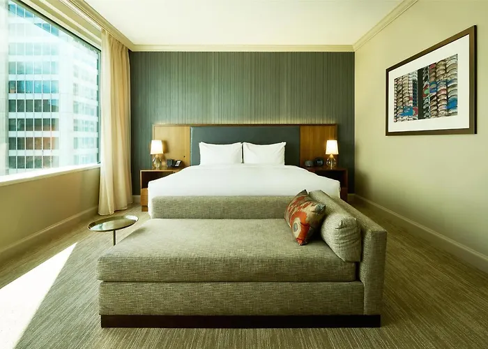 Hotel Hyatt Centric Magnificent Mile 4*