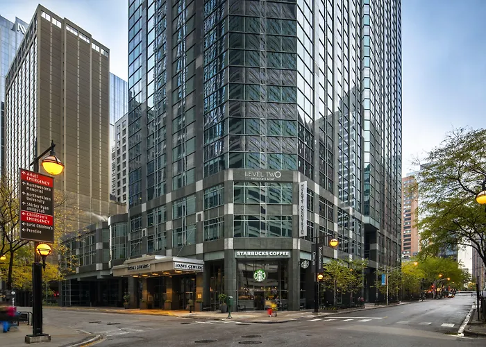 Hyatt Centric Magnificent Mile 4*